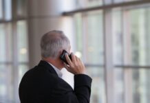 ΕΕ: Συμφωνία για την παράταση ως το 2032 της κατάργησης των τελών περιαγωγής για τις κινητές επικοινωνίες