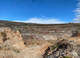 Κορωπί: Περιβαλλοντική αποκατάσταση λατομείου από επεξεργασμένα μπάζα