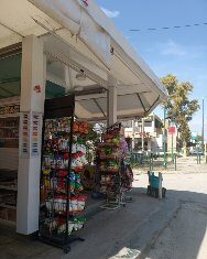 Η μάχη για μία άδεια περιπτέρου του Δήμου Αθηναίων με τα «κοράκια» να καραδοκούν