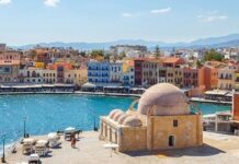 Ξεκίνησε η τοποθέτηση για τα νέα φανάρια του δήμου Χανίων που είναι φιλικά προς τα άτομα με μειωμένη όραση