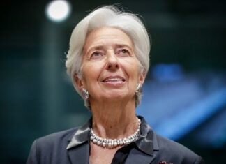 Λαγκάρντ: Περιορίζονται οι κίνδυνοι για την ανάπτυξη, μειώνονται οι πιθανότητες για μείωση των επιτοκίων