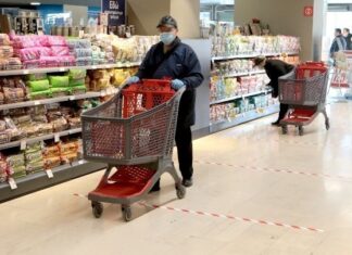 ΙΕΛΚΑ: Τέσσερις στους δέκα καταναλωτές επέλεξαν προϊόντα από το καλάθι του νοικοκυριού την πρώτη εβδομάδα λειτουργίας του