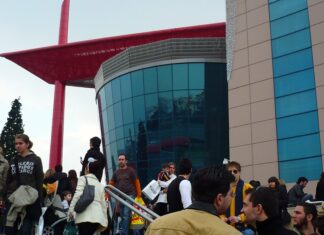 Τέσσερα σημεία φόρτισης ηλεκτροκίνητων Ι.Χ. ΔΕΗ Βlue στις εγκαταστάσεις του Athens Metro Mall