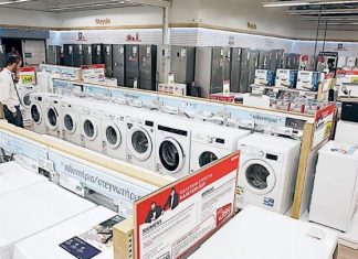 Νέοι 148.325 ωφελούμενοι στο πρόγραμμα «Ανακυκλώνω-Αλλάζω Συσκευή» – Τι δήλωσε ο κυβερνητικός εκπρόσωπος