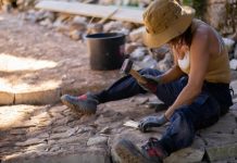 “Κάτω από το Τοπίο: Θηρασιά 2021-22”