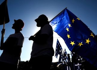 Ευρωβαρόμετρο: 8 στους 10 Έλληνες ζητούν περισσότερες αρμοδιότητες για την ΕΕ στην αντιμετώπιση κρίσεων