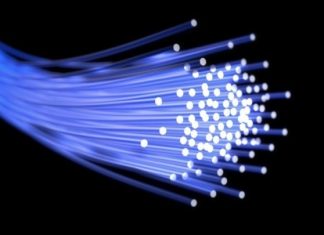 Επιθετική επέκταση της ΔΕΗ σε οπτικές ίνες – Στόχος 3,8 εκατ. συνδέσεις έως το 2028