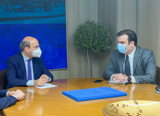 Συνάντηση Χατζηδάκη -Πιερρακάκη για την Ψηφιακή Κάρτα Εργασίας