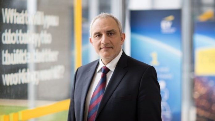 Θάνος Μαύρος-EY