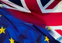 Τι προβλέπει η συμφωνία ΕΕ-Βρετανίας για το εμπόριο μέσω Β. Ιρλανδίας – Νέα σελίδα στη σχέση των δύο πλευρών