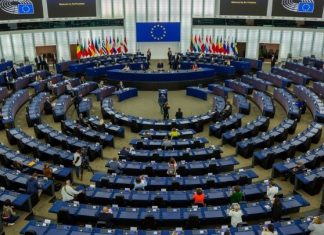 Οι ευρωπαϊκές κυβερνήσεις λαμβάνουν μέτρα για να αντιμετωπίσουν τις αυξανόμενες τιμές ενέργειας εν αναμονή μιας κοινής ευρωπαϊκής αντίδρασης