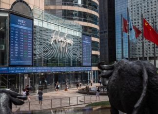 Υψηλός ρυθμός ανάπτυξης στην Κίνα υπό τη σκιά του κορωνοϊου στη Σαγκάη