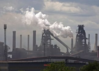 Ελλοχεύει κρίση στη Βρετανία, προειδοποιούν οι βιομηχανίες χάλυβα