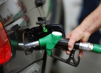 Φθηνότερα από πέρυσι πετρέλαιο θέρμανσης και βενζίνη