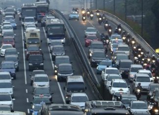 Αθήνα: 70 ώρες χαμένες στο μποτιλιάρισμα το 2021 για τον μέσο οδηγό