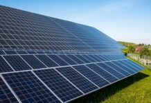 MORE και ΔΕΗ Ανανεώσιμες: Οκτώ φωτοβολταϊκοί σταθμοί συνολικής ισχύος 882,4 MW στη Μακεδονία έλαβαν οριστική προσφορά σύνδεσης με το δίκτυο