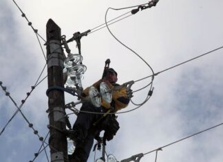 Αυξημένη η ζήτηση ρεύματος σήμερα – Aγώνας δρόμου για τις βλάβες