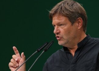 Τεράστιες παρενέργειες θα προκαλούσε απότομη διακοπή της παροχής ενέργειας από τη Ρωσία