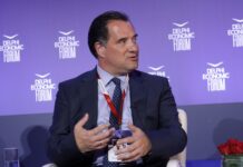 Delphi Economic Forum – ‘Αδ. Γεωργιάδης: Δεν πρέπει να βλέπουμε την φαρμακοβιομηχανία ως πρόβλημα στον προϋπολογισμό