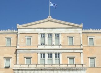 Στη Βουλή το σχέδιο νόμου του ΥΠΕΝ με ρυθμίσεις για τη δέσμευση, χρήση, μεταφορά και αποθήκευση διοξειδίου του άνθρακα