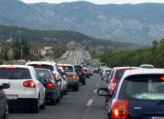 Πρόστιμα έως 2.000 ευρώ για απλήρωτα τέλη, ΚΤΕΟ και ανασφάλιστα ΙΧ κάθε εξάμηνο: πώς θα εντοπίζονται οι παραβάτες