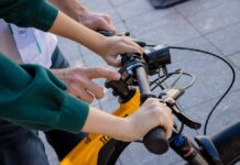 ΔΕΗ e-bike Festival Αθήνα: Πετάλι για την πλατεία Συντάγματος, το 1o φεστιβάλ αποκλειστικά για ηλεκτρικά ποδήλατα στην Ελλάδα
