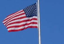 Το εμπορικό έλλειμμα των ΗΠΑ έσπασε κάθε ρεκόρ τον Μάρτιο, φτάνοντας τα 140,5 δισεκ. δολάρια