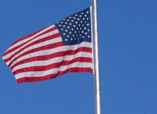 Το εμπορικό έλλειμμα των ΗΠΑ έσπασε κάθε ρεκόρ τον Μάρτιο, φτάνοντας τα 140,5 δισεκ. δολάρια