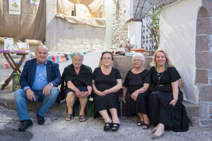 50DFE842-9E70-4EAD-A267-9D83AD98146B