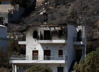 Τα 12 μέτρα της κυβέρνησης για την στήριξη των πληγέντων από τις πρόσφατες πυρκαγιές