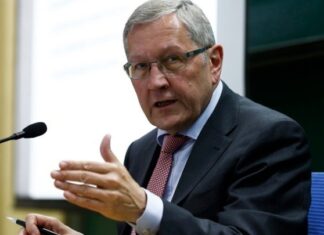 Κλ. Ρέγκλινγκ: Συνεχής η μεταρρυθμιστική πρόοδος της Ελλάδας