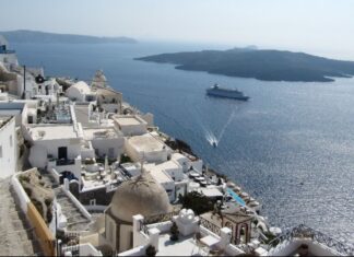 Wiener Zeitung: Πρώτη επιλογή η Ελλάδα για τους Αυστριακούς ταξιδιώτες, σύμφωνα με την TUI