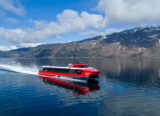 Ξεκίνησαν τα δρομολόγια στον Αργοσαρωνικό τα τρία νεότευκτα ταχύπλοα του Ομίλου της Attica