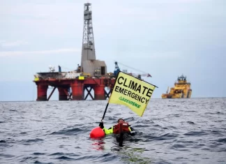 Greenpeace: Η βιομηχανία εξόρυξης βαθέων υδάτων αποτυγχάνει να πάρει το πράσινο φως, αλλά παραμένει απειλή