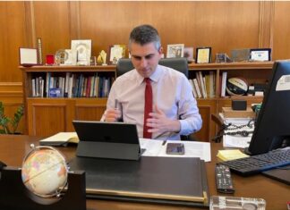 Χρ. Δήμας: Δημιουργία “sandbox” για τη βιώσιμη ανάπτυξη στην ελληνική αγορά