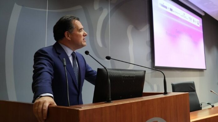 Άδωνις Γεωργιάδης