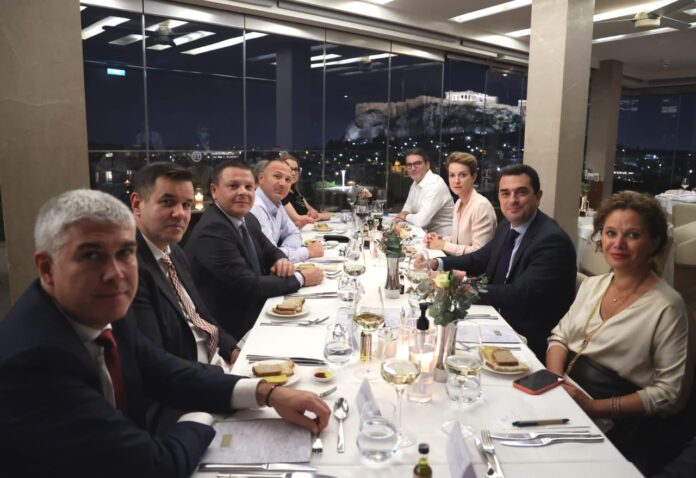 Δείπνο Εργασίας ΥΠΕΝ