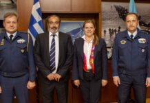 SKY express: Δίπλα στα στελέχη της Πολεμικής Αεροπορίας με σημαντικές πρωτοβουλίες