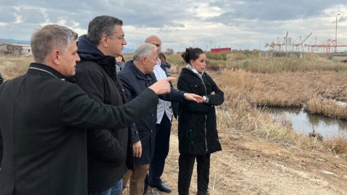 Τζιτζικώστας