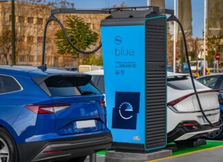 ΔΕΗ blue: Ευρωπαϊκή χρηματοδότηση για εγκατάσταση σημείων ταχυφόρτισης