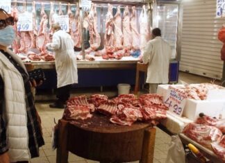 Μέση πτώση 20% «βλέπουν» οι κρεοπώλες – Πιέσεις για την… πρωτιά στο γιορτινό τραπέζι