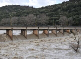 Πλημμύρισε ο κάμπος Φιλιατών λόγω υπερχείλισης του Καλαμά