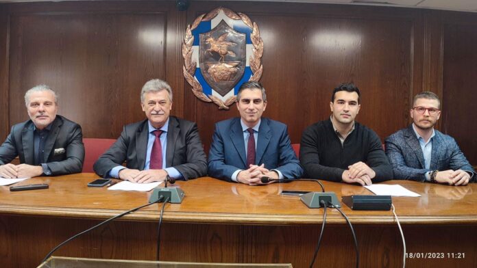 σύμβαση για το Τεχνολογικό Πάρκο Βιοτεχνολογίας στο Λέχαιο