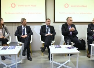 Vodafone: Επάρκεια στις ψηφιακές δεξιότητές τους βλέπουν οι Έλληνες εκπαιδευτικοί