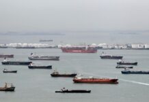 Αυξημένα περιστατικά πυρκαγιών σε πλοία μεταφοράς εμπορευματοκιβωτίων και οχημάτων προκαλούν ανησυχία στη ναυτιλία