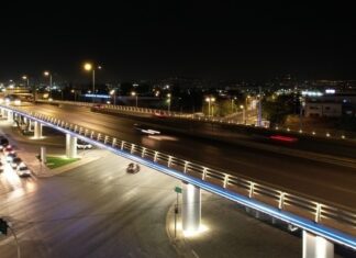 Ολοκληρώθηκαν τα έργα φωτισμού και αναβάθμισης των 7 γεφυρών που βρίσκονται στο οδικό δίκτυο αρμοδιότητας της Περιφέρειας Αττικής