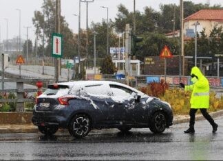 Υπολειτουργεί η Αττική λόγω της κακοκαιρίας «Μπάρμπαρα»