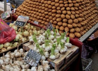 Κανονικά λειτουργούν σήμερα Καθαρά Δευτέρα λαϊκές αγορές, Βαρβάκειος, Αγορά του Καταναλωτή στον Ρέντη και καταστήματα τροφίμων