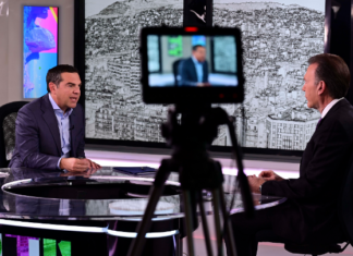 Αλ. Τσίπρας: Ο κ. Μητσοτάκης στέρησε 7 δισ. από τους συνταξιούχους και τώρα τους δίνει 300 εκατ.