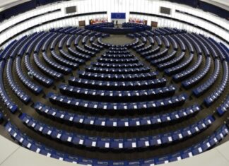 Κατά 15 έδρες θα αυξηθεί το νέο Ευρωκοινοβούλιο